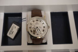 Ur FESTINA