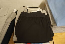6 stk. Overdele & 1 par shorts BERKELEY