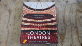 Bog "London Theatres"