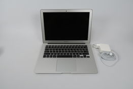 Macbook Air 2015 13.3" i5 5250U 1,6 Ghz (Early 2015)