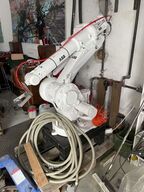 Robot arm IRB 1400