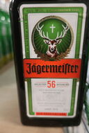 9 fl. likør JÄGERMEISTER 70 cl.