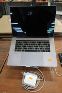 MACBOOK PRO model A1707