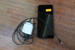 Mobiltelefon, REDMI M2006C3L m. lader