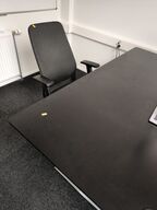 El/hæve-sænkebord med kontorstol