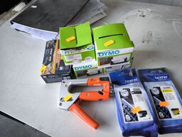 Hæftepistol TACWISE samt BROTHER printerblæk og DYMO ruller