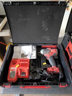 Slagnøgle MILWAUKEE M18 FMTIWP12 med oplader u. batteri