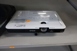 Projektor EPSON EB-1781W