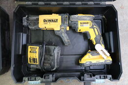 Akku gipsskruetrækkere med skruemagasin, Dewalt DCF620