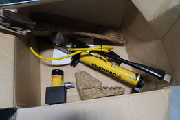Hydraulisk håndpumpe ENERPAC P77