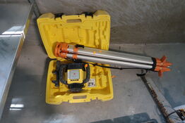 Rotationslaser LEICA Rugby 610 med stativ