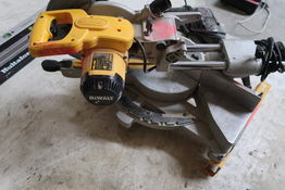 Kap/geringssav DEWALT DW712N