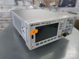 Universal Frequency Counter/Timer KEYSIGHT