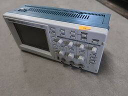 Two Channel Digital Real-Time Oscilloscope TEKTRONIX TDS 220