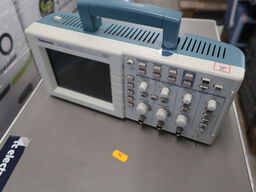 Two Channel Digital Storage Oscilloscope TEKTRONIX TDS 1012