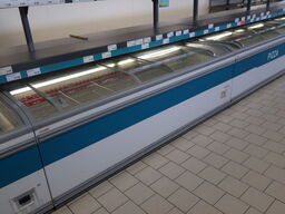 2 stk. AHT Paris 250 frysedisk inkl. salgsdisplay mellem fryserne