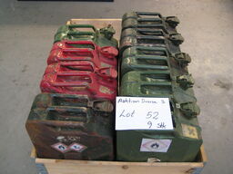 9 stk jerry cans