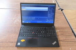 Bærbar computer LENOVO E15