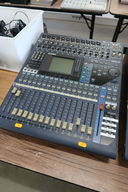 Digitalmixer YAMAHA 01V96