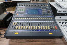 Digitalmixer YAMAHA 03D