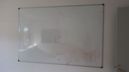 2 stk. whiteboards