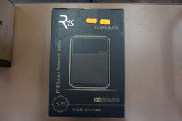 Bluetooth radio Ruarkaudio R1DX-MG