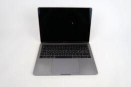 MacBook Pro A1706 i7-7267 13" Touchbar 