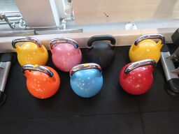 Kettlebells TAURUS ass. vægt (se billeder)