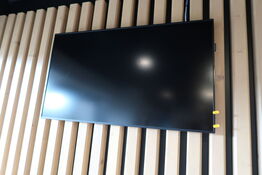 Fladskærm SAMSUNG