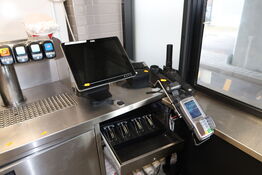 Kasseapparat CBE, bonprinter, betalingsterminal, pengeskuffe m.m.