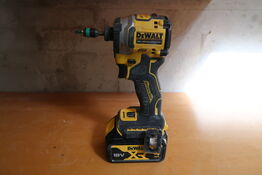 Akku skruemaskine, DeWalt DCF850