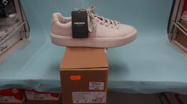 Sneakers VIKING str. 42