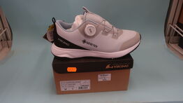 Sneakers VIKING str. 38
