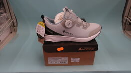 Sneakers VIKING str. 39