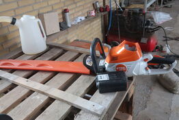 Hækklipper akku STIHL HSA 100.0 inkl. AP300 batteri