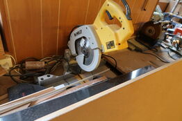 Kap-/geringssav DEWALT DW707