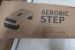 AEROBIC STEpBÆNK 