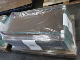 300 pcs. mirror glass 3 mm 679x304mm with ground edges