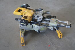 Miter saw with extension DEWALT DW712N