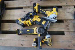 4 pieces Cordless tools DEWALT