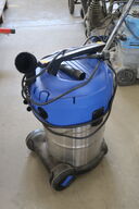 Vacuum cleaner NILFISK MULTI II 30T