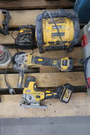 Jigsaw, angle grinder and radio DEWALT