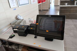 Kasseapparat CBE, bonprinter, pengeskuffe m.m.