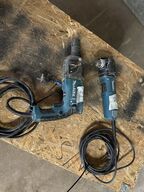 Slagboremaskine 230V MAKITA HR2230 og Multimakine 230V MAKITA TM3010C