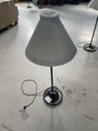 Le Klint Standerlampe (skærm Ø55 cm)