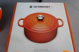 Gryde LE CREUSET 2.4L. Orange