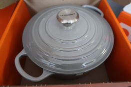 Gryde LE CREUSET 2.4L. Grå