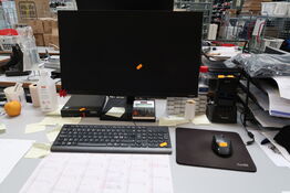 Computerskærm SAMSUNG, tastatur, håndscanner, computer LENOVO