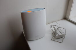 Router NETGEAR ORBI LTE, LBR20