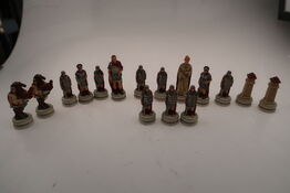 16 stk. egyptiske figurer